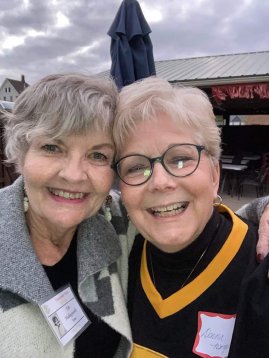 Kim Hollingsworth, Donna Morgan